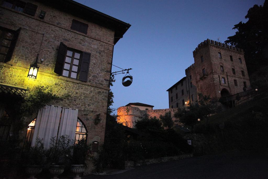 מלון Tabiano Terme Antico Borgo Di Tabiano Castello - Relais De Charme מראה חיצוני תמונה