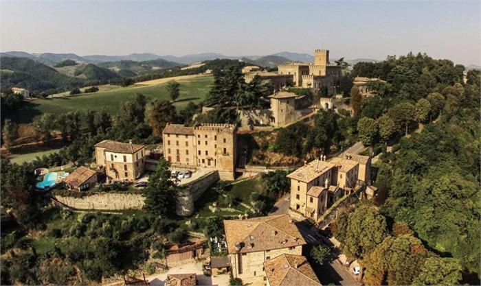 מלון Tabiano Terme Antico Borgo Di Tabiano Castello - Relais De Charme מראה חיצוני תמונה