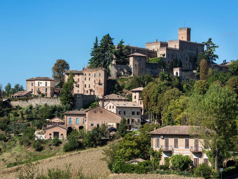 מלון Tabiano Terme Antico Borgo Di Tabiano Castello - Relais De Charme מראה חיצוני תמונה